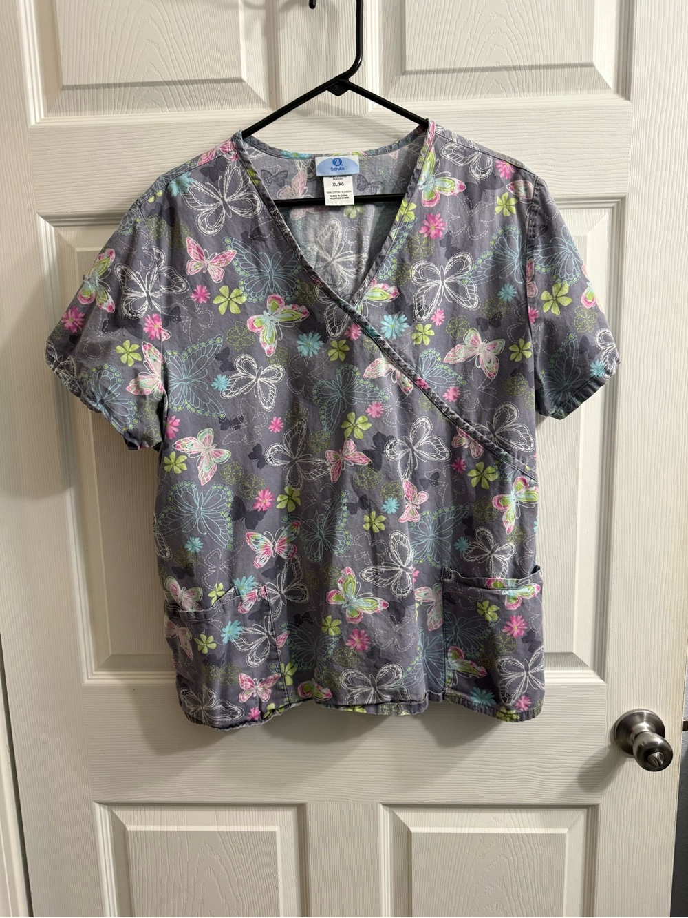 Butterfly Print Scrub Top in Gray with Pastel Accents